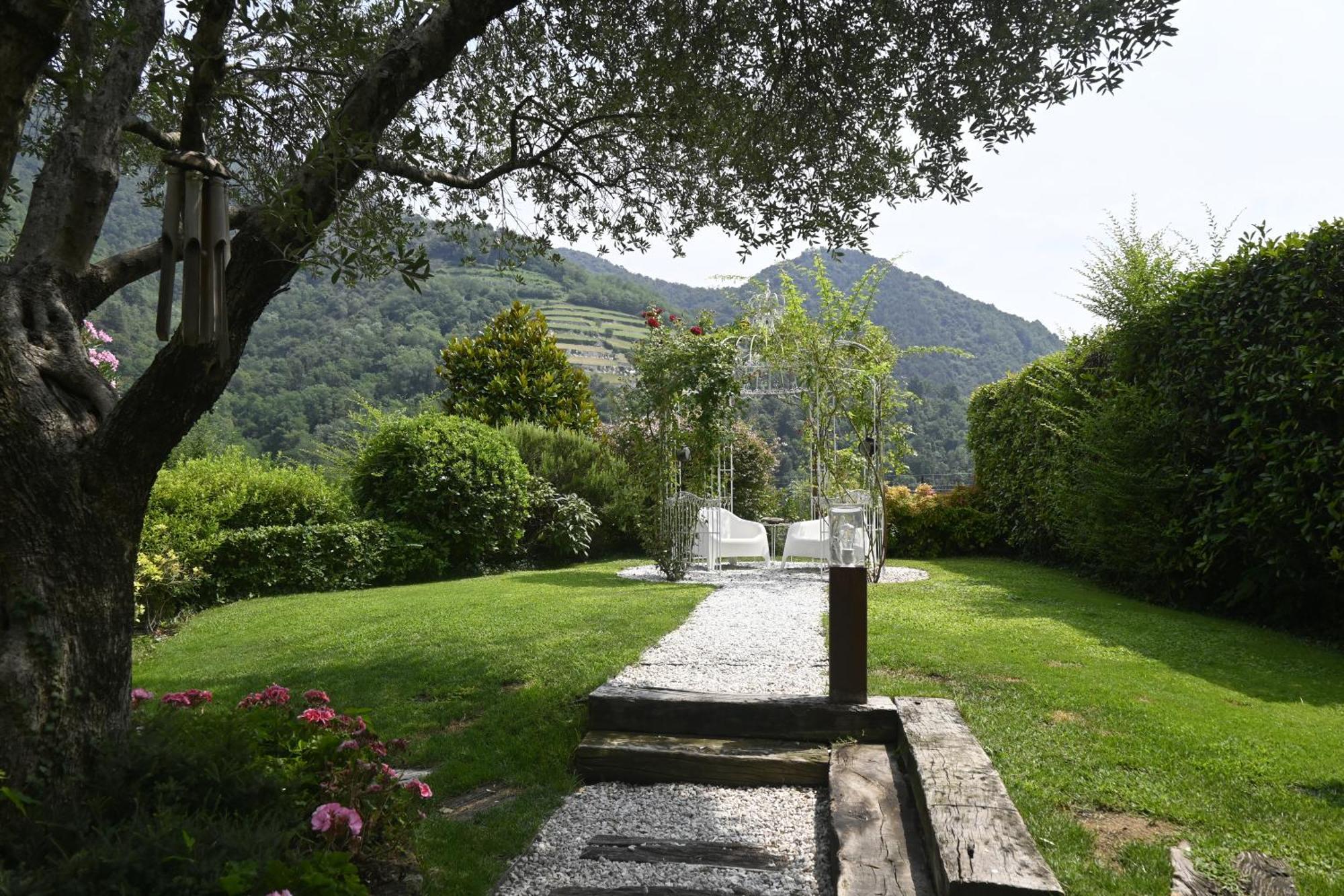 Bed And Breakfast Casa Del Nonno Adrara San Rocco Εξωτερικό φωτογραφία